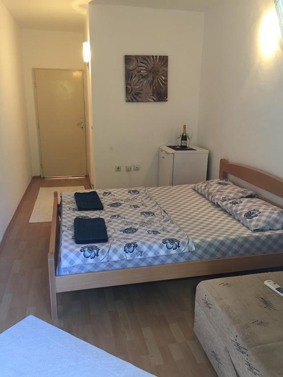 Tina Rooms Ulcinj Exterior photo