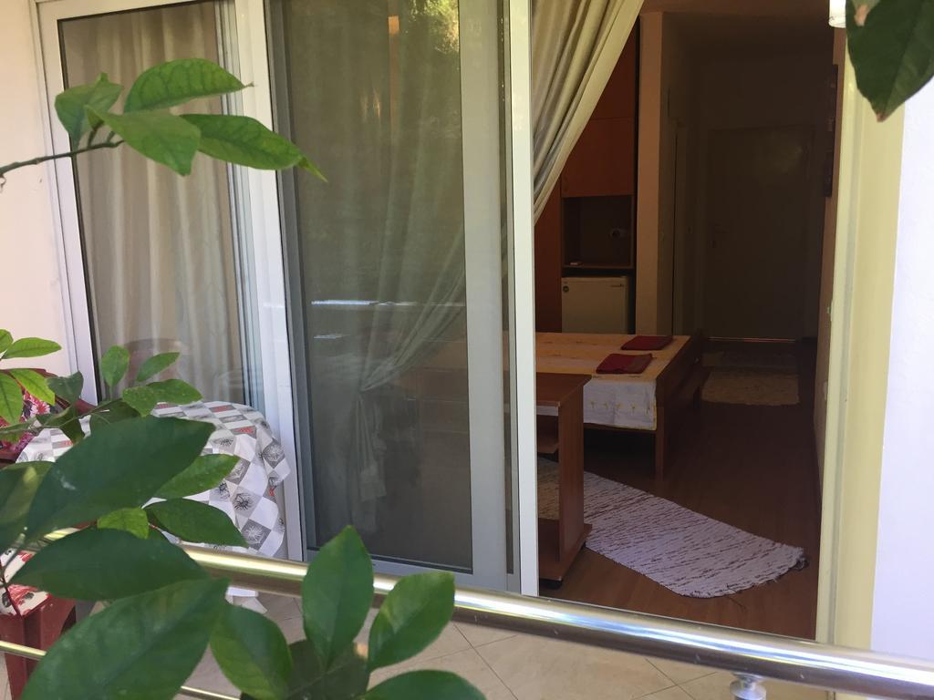 Tina Rooms Ulcinj Exterior photo